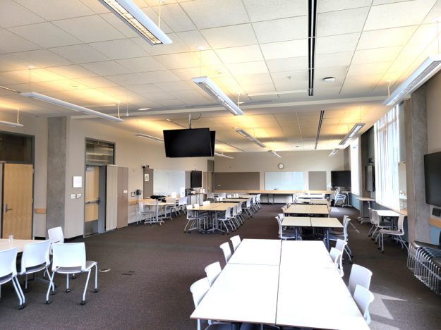 classroom-sac-241-room-setup-image5